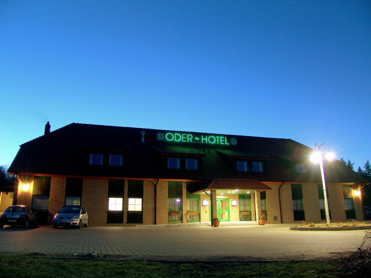 Oder-Hotel Schwedt Exterior foto